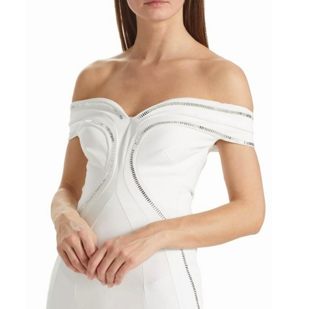 NWT$1,390 Chiara Boni Genny Embellished White Mermaid Gown Dress Sz 2 (38) - Picture 3 of 16